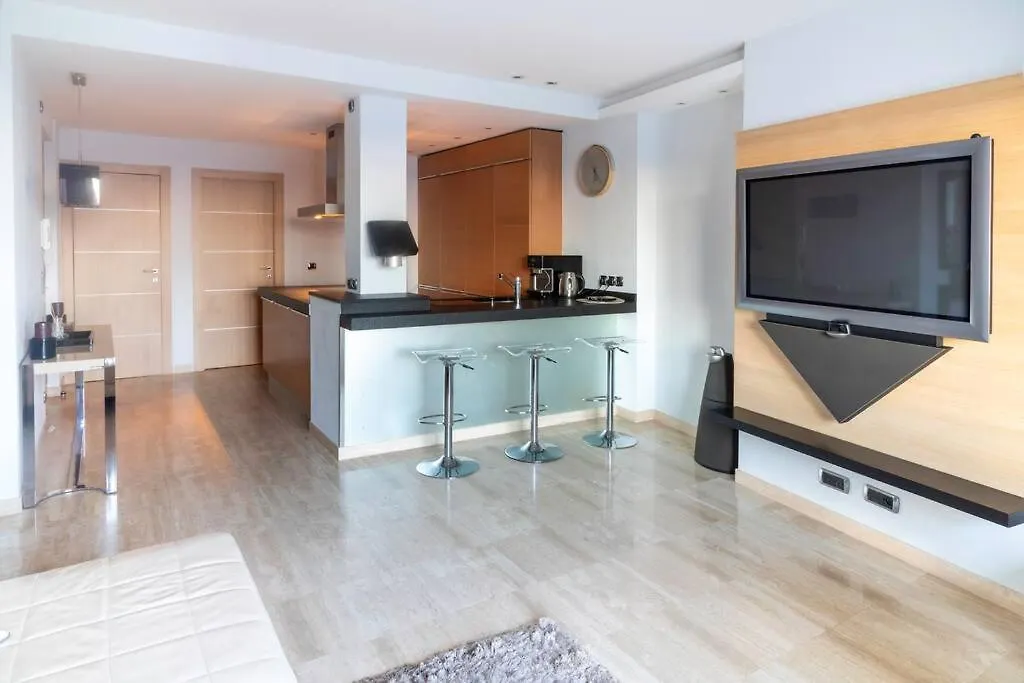 Apartment T3 Vue Mer Le Mace Plage Cannes